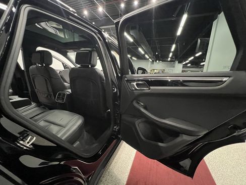 Used 2015 Porsche Macan S image 29