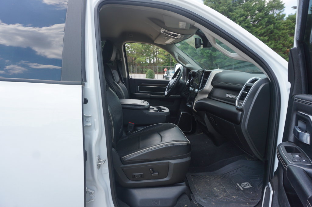 Used 2024 RAM 2500 Laramie AWD/4WD image 18