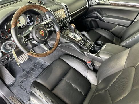 Certified 2016 Porsche Cayenne S AWD/4WD image 4