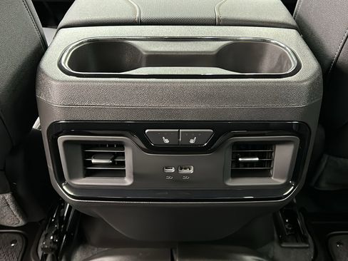 Used 2025 GMC Sierra 1500 AT4 w/ AT4 Premium Package image 38