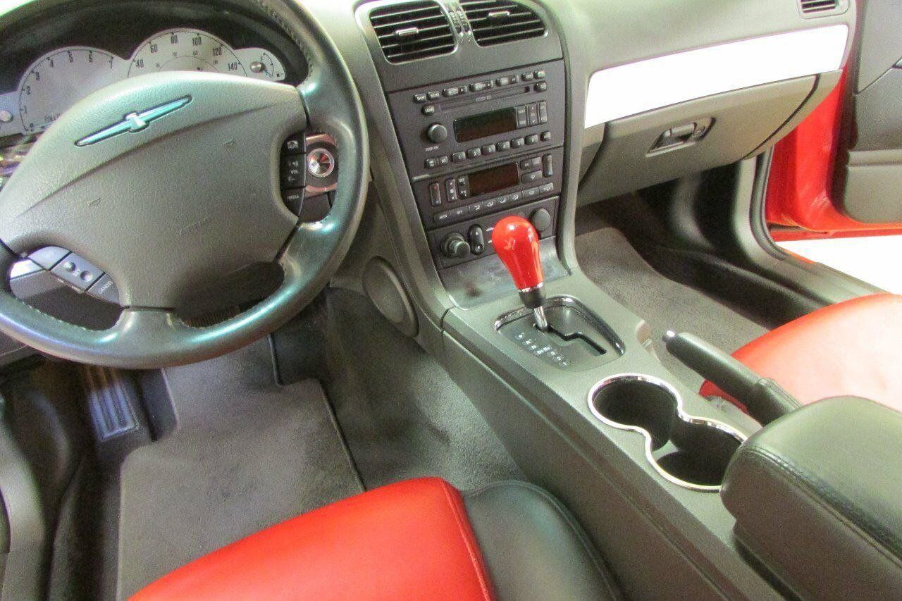 Used 2002 Ford Thunderbird RWD image 13
