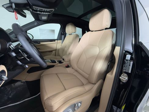 New 2026 Porsche Macan Turbo image 5