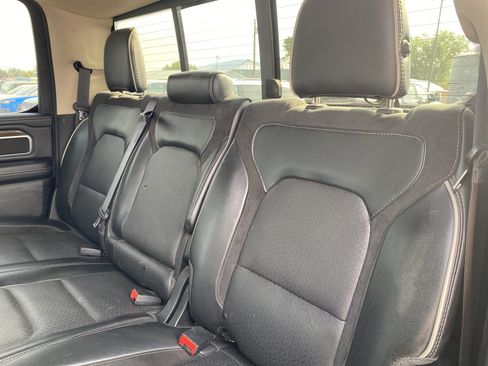Used 2019 RAM 1500 Laramie AWD/4WD image 28