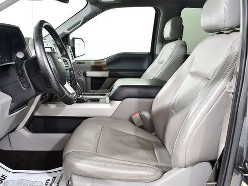 Used 2016 Ford F150 Lariat w/ Equipment Group 502A Luxury AWD/4WD image 6