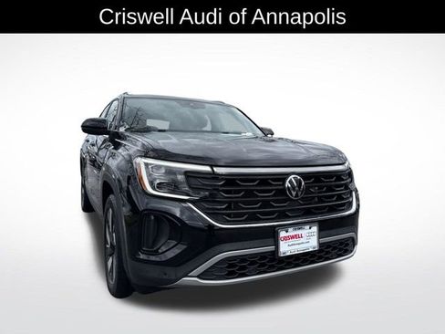 Used 2024 Volkswagen Atlas Cross Sport SE image 7