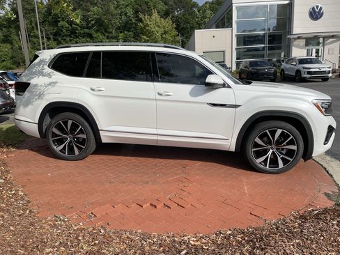 New 2026 Volkswagen Atlas SEL Premium R-Line AWD/4WD image 4