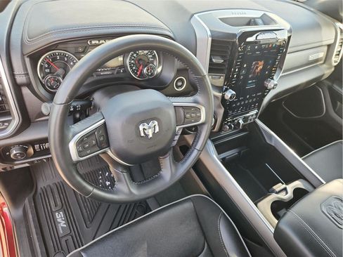 Used 2023 RAM 1500 Laramie AWD/4WD image 10