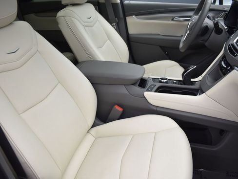 New 2026 Cadillac XT5 Premium Luxury w/ Driver Assist Package image 37