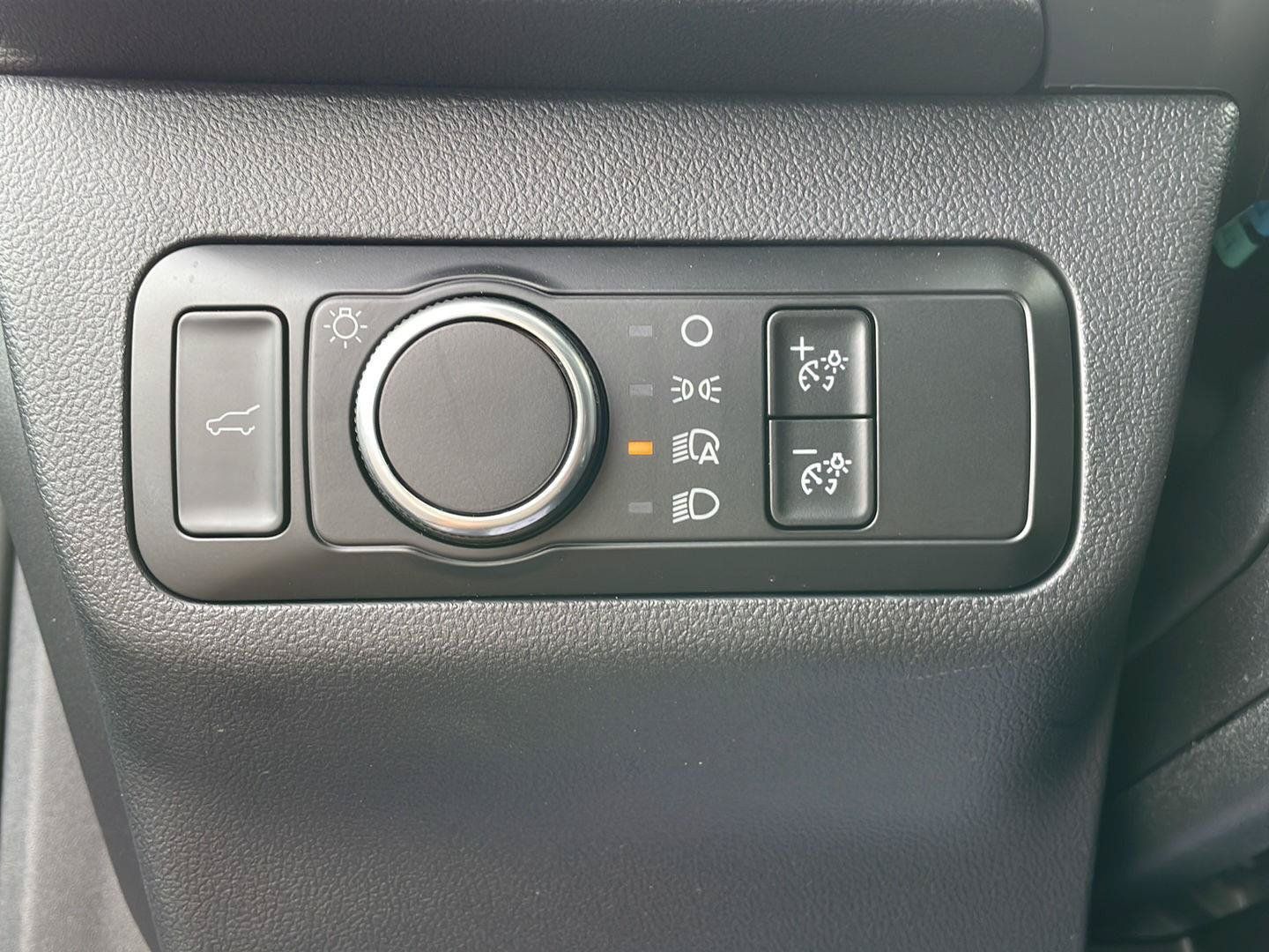 Used 2025 Ford Escape Active w/ Active Premium Tech Pack FWD image 13