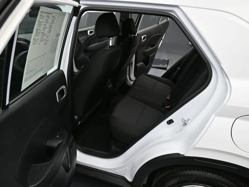 Certified 2026 Hyundai Venue SE FWD image 11