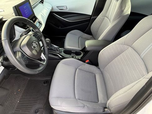 Certified 2025 Toyota Corolla SE image 5