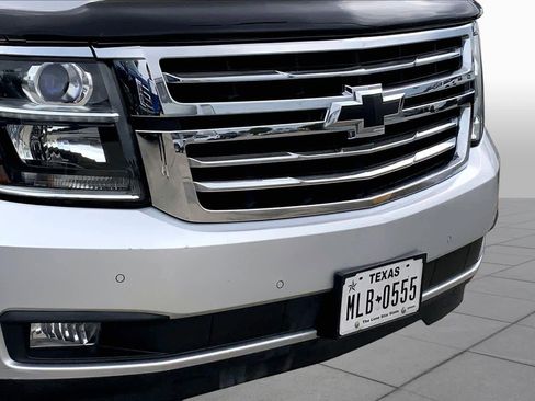 Used 2015 Chevrolet Suburban LT w/ Luxury Package RWD image 26