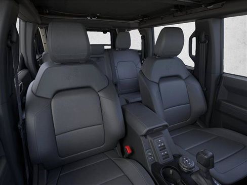 New 2026 Ford Bronco Badlands AWD/4WD image 10
