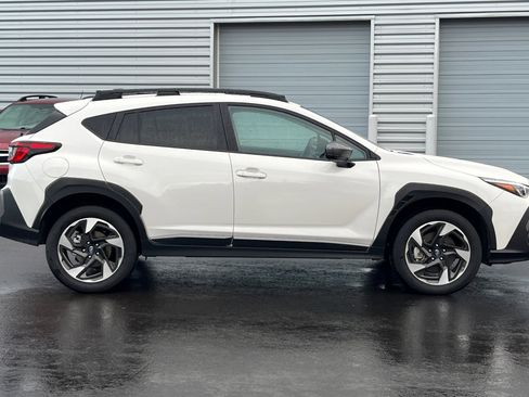 Used 2025 Subaru Crosstrek 2.5i Limited w/ Crosstrek Mirror Package image 3