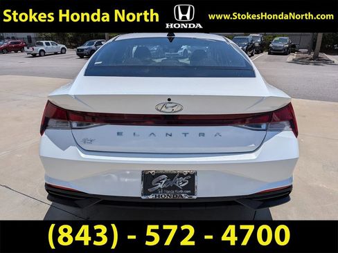 Used 2021 Hyundai Elantra SEL FWD image 9