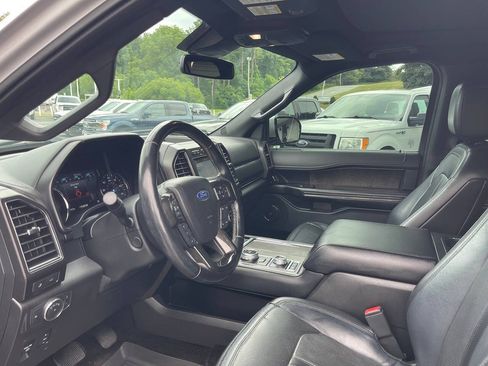 Used 2018 Ford Expedition Max Limited w/ Equipment Group 302A AWD/4WD image 15