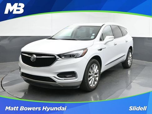 Used 2020 Buick Enclave Essence w/ Sound and Sites Package image 1
