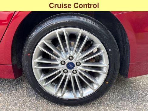 Used 2016 Ford Fusion SE w/ Equipment Group 202A FWD image 9