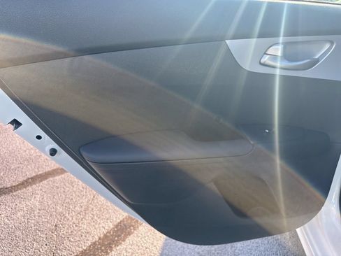 Used 2024 Kia Forte LXS w/ LXS Technology Package FWD image 31