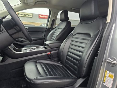 Used 2023 Ford Edge SEL image 10