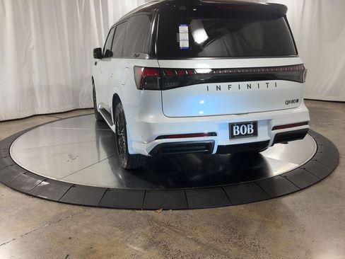 New 2026 INFINITI QX80 Autograph w/ Premium Cargo Package image 8