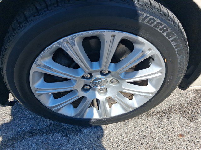 Used 2013 Buick LaCrosse Leather FWD image 21