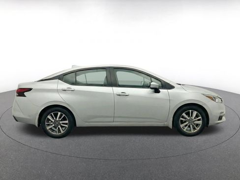 Used 2025 Nissan Versa SV FWD image 10