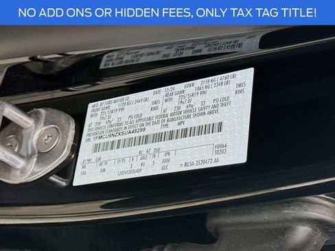 New 2025 Ford Escape ST-Line Elite w/ Class II Trailer Tow Package image 32