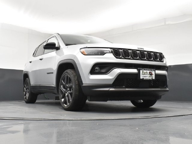 New 2026 Jeep Compass Latitude AWD/4WD image 19