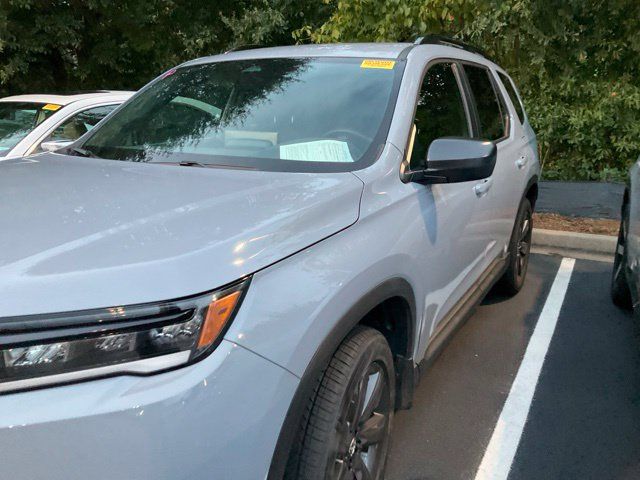 Used 2026 Honda Pilot Sport image 9
