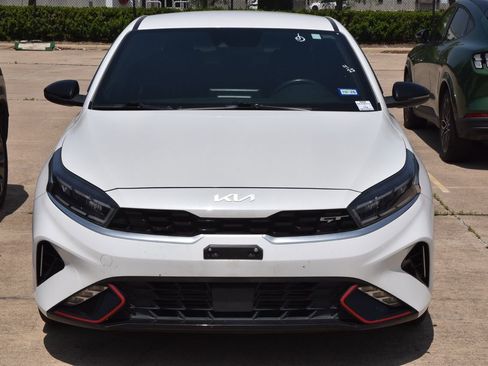 Used 2022 Kia Forte GT w/ GT Technology Package FWD image 3