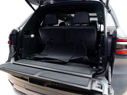 Used 2023 BMW X7 xDrive40i w/ Premium Package image 67