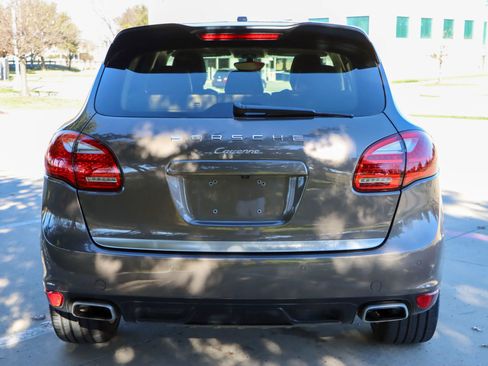 Used 2014 Porsche Cayenne image 7