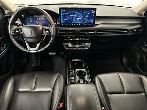 Used 2023 Lincoln Corsair FWD w/ Rear Removable Package Tray image 18