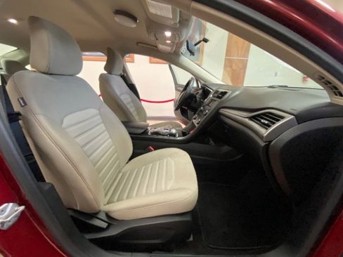 Used 2017 Ford Fusion S image 18