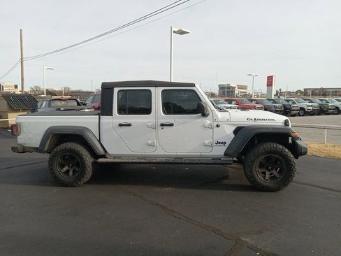 Used 2021 Jeep Gladiator Sport w/ Trailer Tow Package image 8