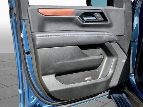 Used 2025 GMC Yukon XL Denali w/ Sun & Power Step Package AWD/4WD image 22