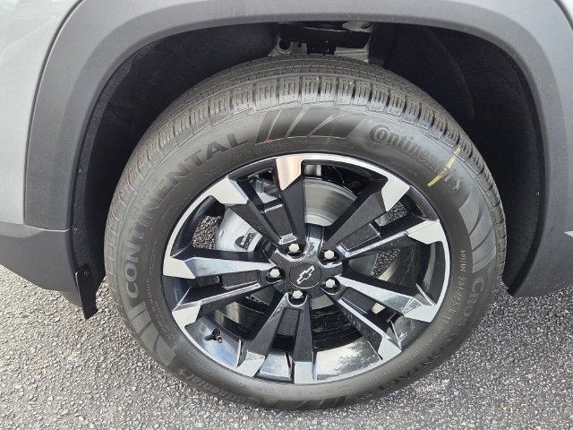 New 2027 Chevrolet Equinox RS w/ Safety and Technology Package AWD/4WD image 5