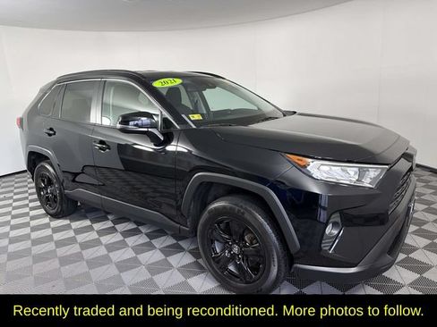 Used 2021 Toyota RAV4 XLE AWD/4WD image 1