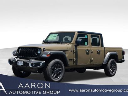 New 2026 Jeep Gladiator Sport