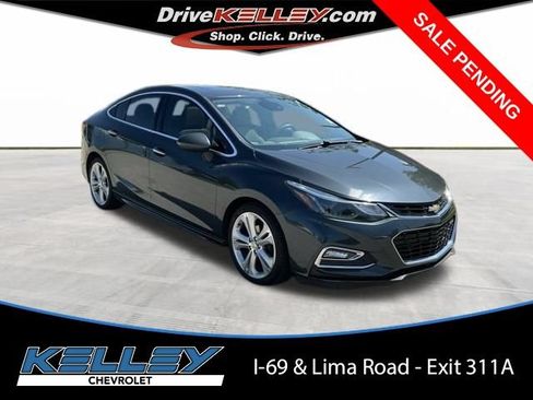 Used 2017 Chevrolet Cruze Premier FWD image 1