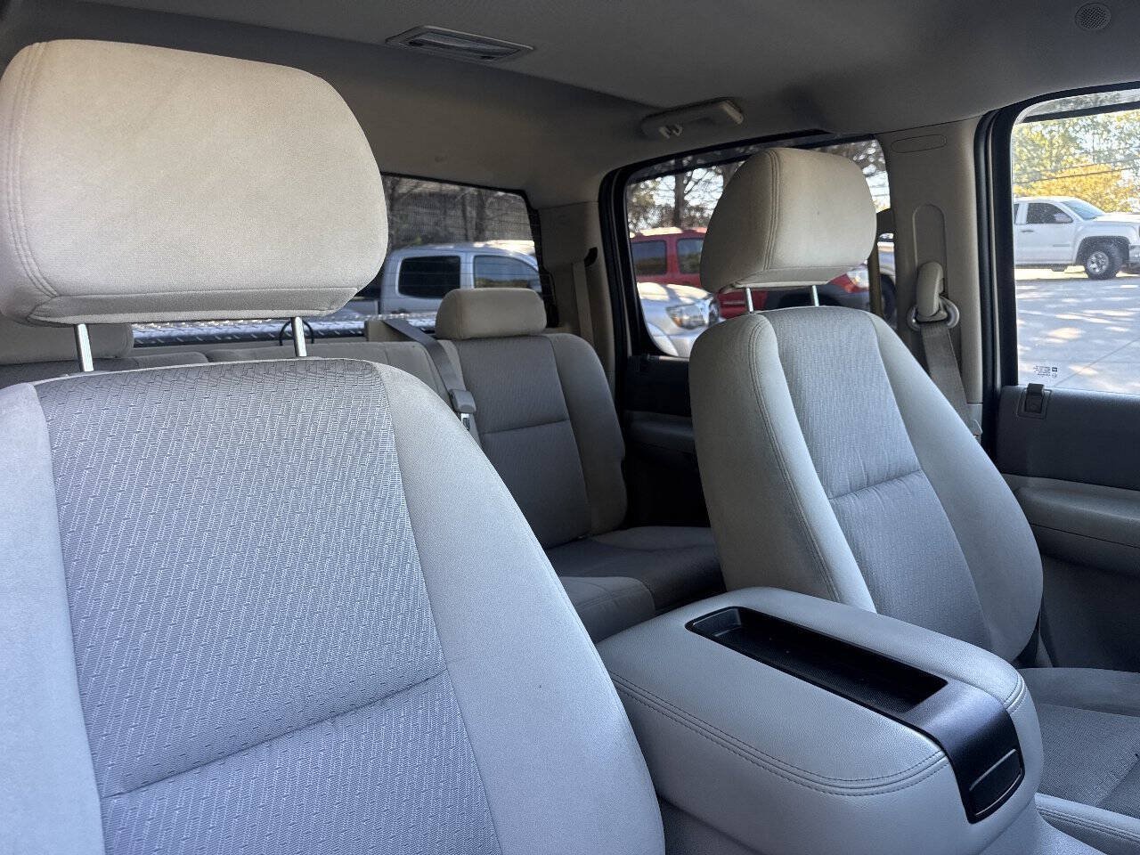 Used 2007 GMC Sierra 1500 SLE w/ SLE2 Preferred Package AWD/4WD image 17