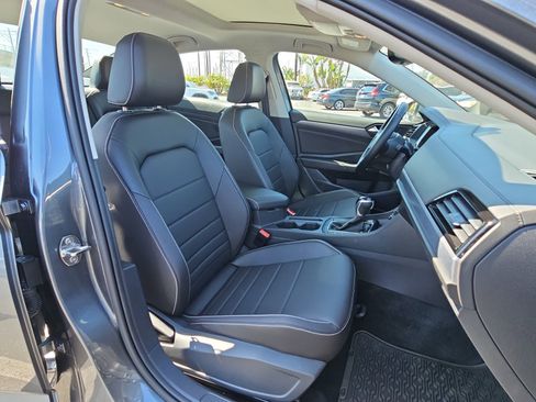 Certified 2023 Volkswagen Jetta SE w/ Panoramic Sunroof Package FWD image 10