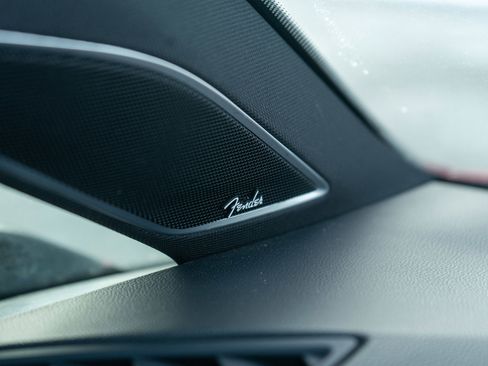 Used 2017 Volkswagen GTI SE image 14