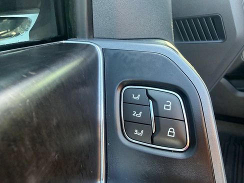 Used 2022 Ford F150 Lariat AWD/4WD image 29