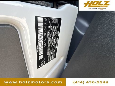 Used 2025 Mercedes-Benz Sprinter 2500 image 28