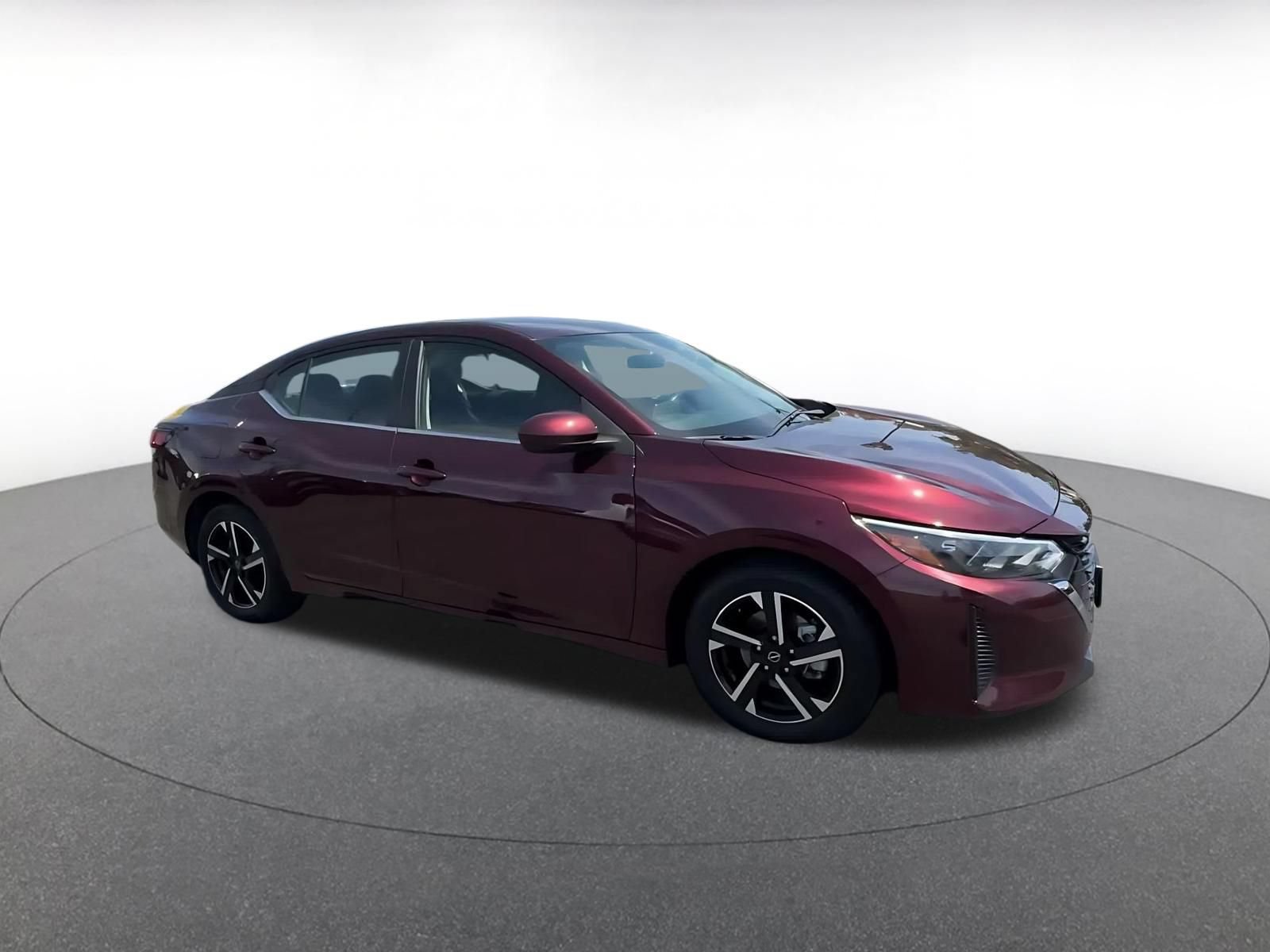 Used 2025 Nissan Sentra SV FWD image 2