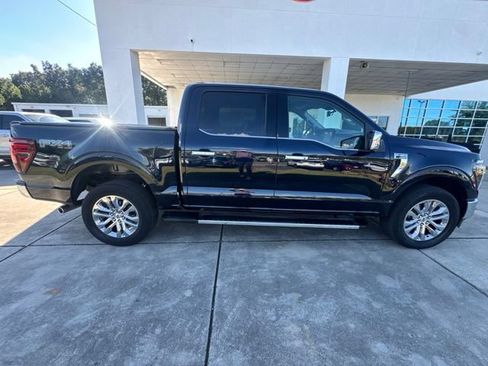 Used 2025 Ford F150 Lariat w/ Equipment Group 501A Mid AWD/4WD image 8