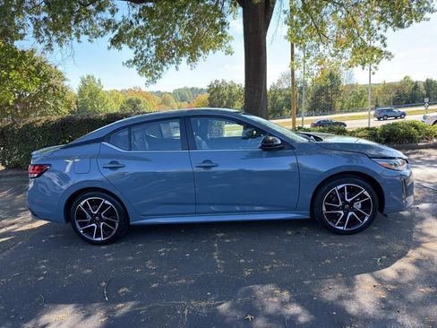 New 2025 Nissan Sentra SR image 8