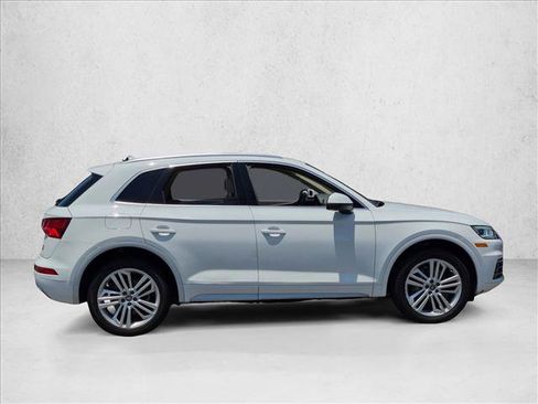 Used 2018 Audi Q5 2.0T Premium Plus w/ Premium Plus Package AWD/4WD image 2